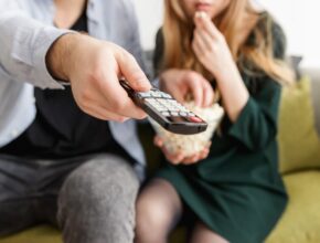 peliculas y programas de tv de andres velencoso