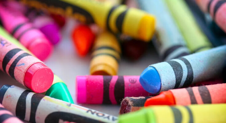 Colores que empiezan con F